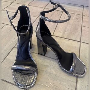 ✨ DKNY Waylin Ankle-Strap Block Heels – NEW ✨